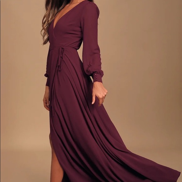 Lulus Dresses & Skirts - Long sleeve wrap dress